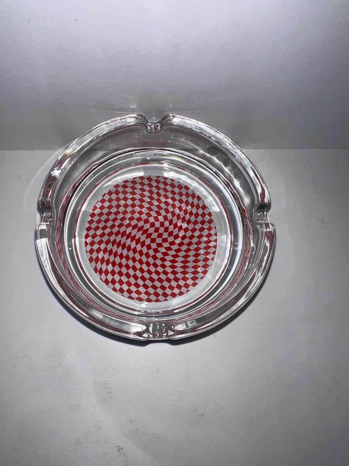 Hypnotic glass